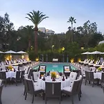 Luxe Sunset Boulevard Hotel